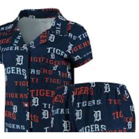 Detroit Tigers Concepts Sport Women's Zest Allover Print Button-Up Shirt & Short - Picture 1 of 12
